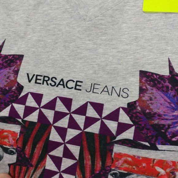 Versace Jeans V-Neck Short Sleeve Men T-Shirt L - Picture 3 of 10